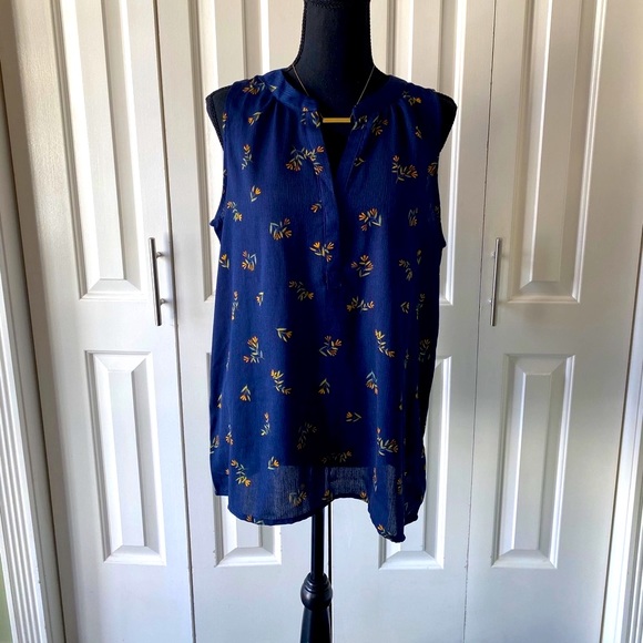 Sweet Rain Sleeveless Top - Picture 1 of 6